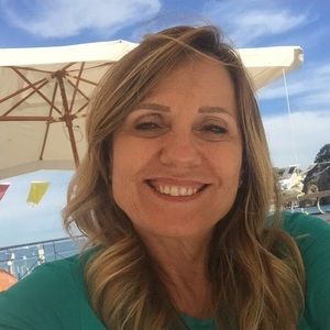 Meet your Posher, Paola